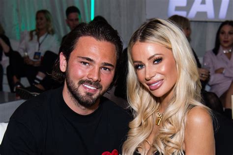 olivia atwood dad|Love Island’s Olivia Attwood ties knot with footballer。